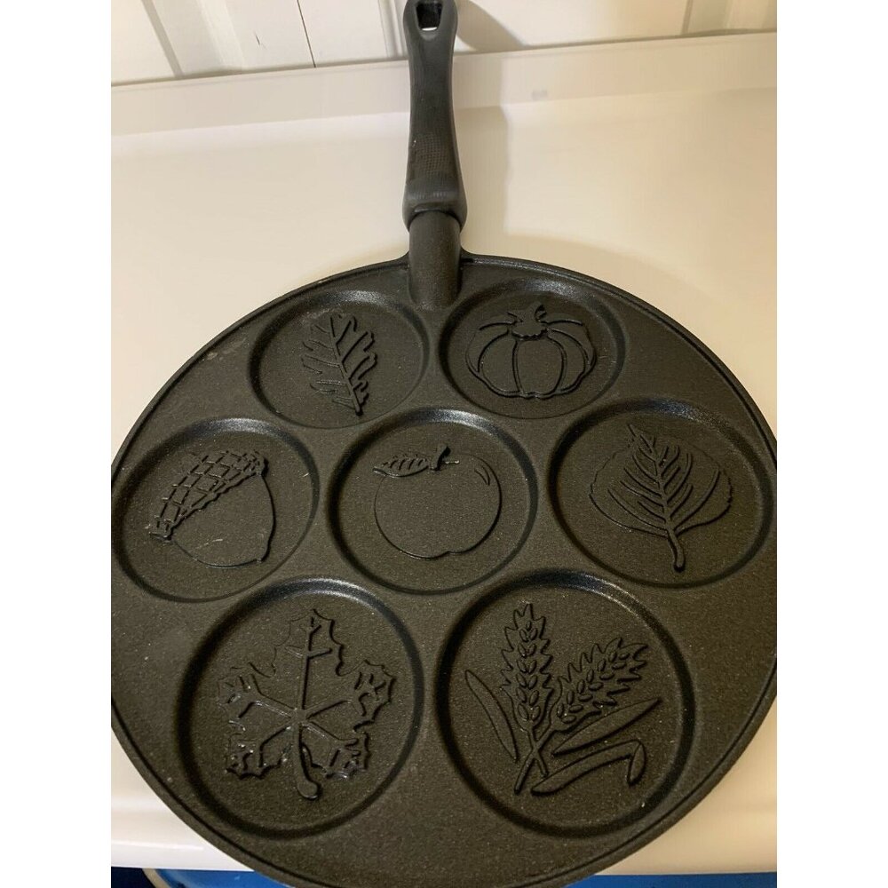Nordic Ware Pancake Skillet Griddle Silver Dollar‎ Size Fall Options